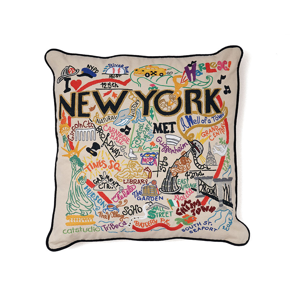NYU<br>NEW YORK CITY EMBROIDERED PILLOW（Sand Beige）
